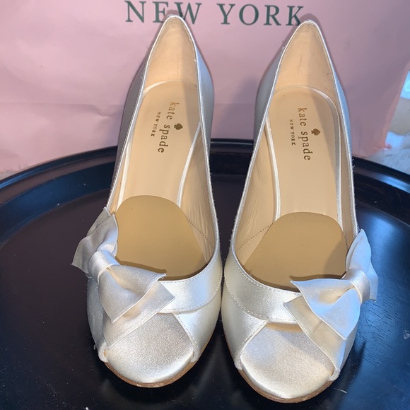 Kate Spade  Ivory / Gold Glitter Heels Pumps - Picture 9 of 15